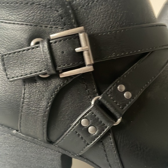 New attitude 2.25” heeled ankle boots - Picture 2 of 8